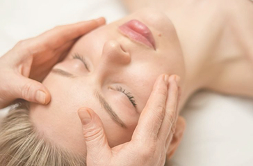 Szépségszalon árlista- Aphrodité Szépségszalon, Heves. Kedvező árak, profi kezelések.